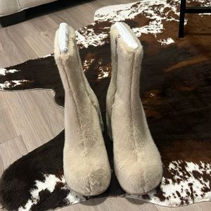 Do not have original box.